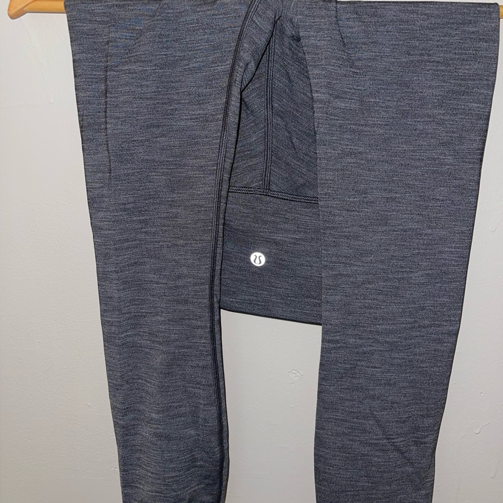 *New Without Tags* Lululemon leggings-grey size 2